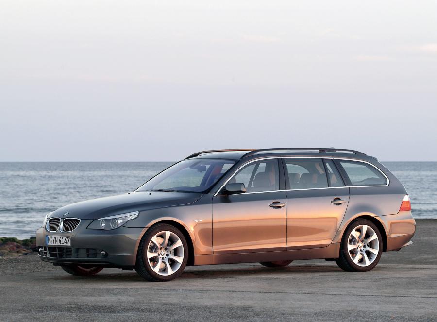  BMW 545i Touring (E61) 2004 года  (WW) (фото 26 из 42)